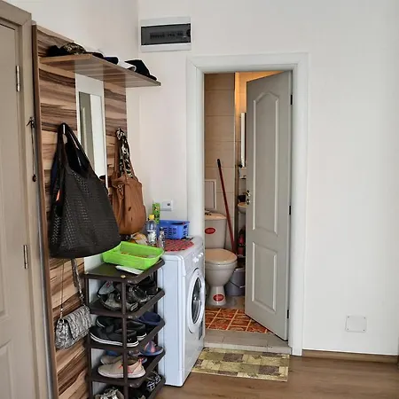 Balkan Breeze 7 One Bedroom Eh